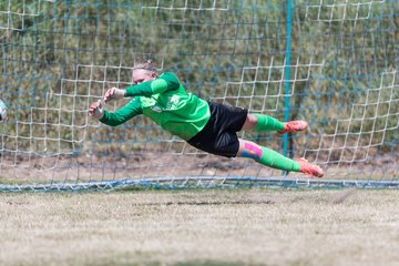 Bild 180 - wBJ TuRa Meldorf/Buesum - JFV Luebeck : Ergebnis: 1:0